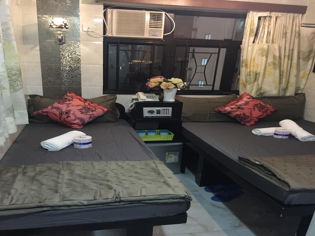 Skyview Hostel Hong Kong Exterior photo