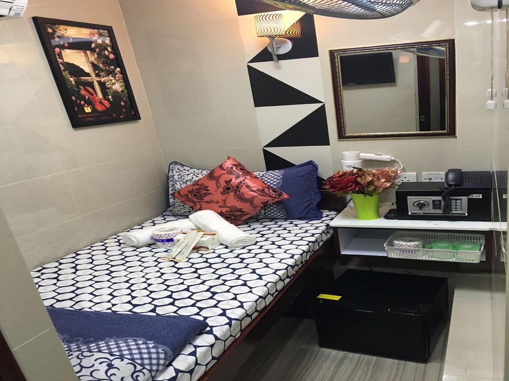 Skyview Hostel Hong Kong Exterior photo